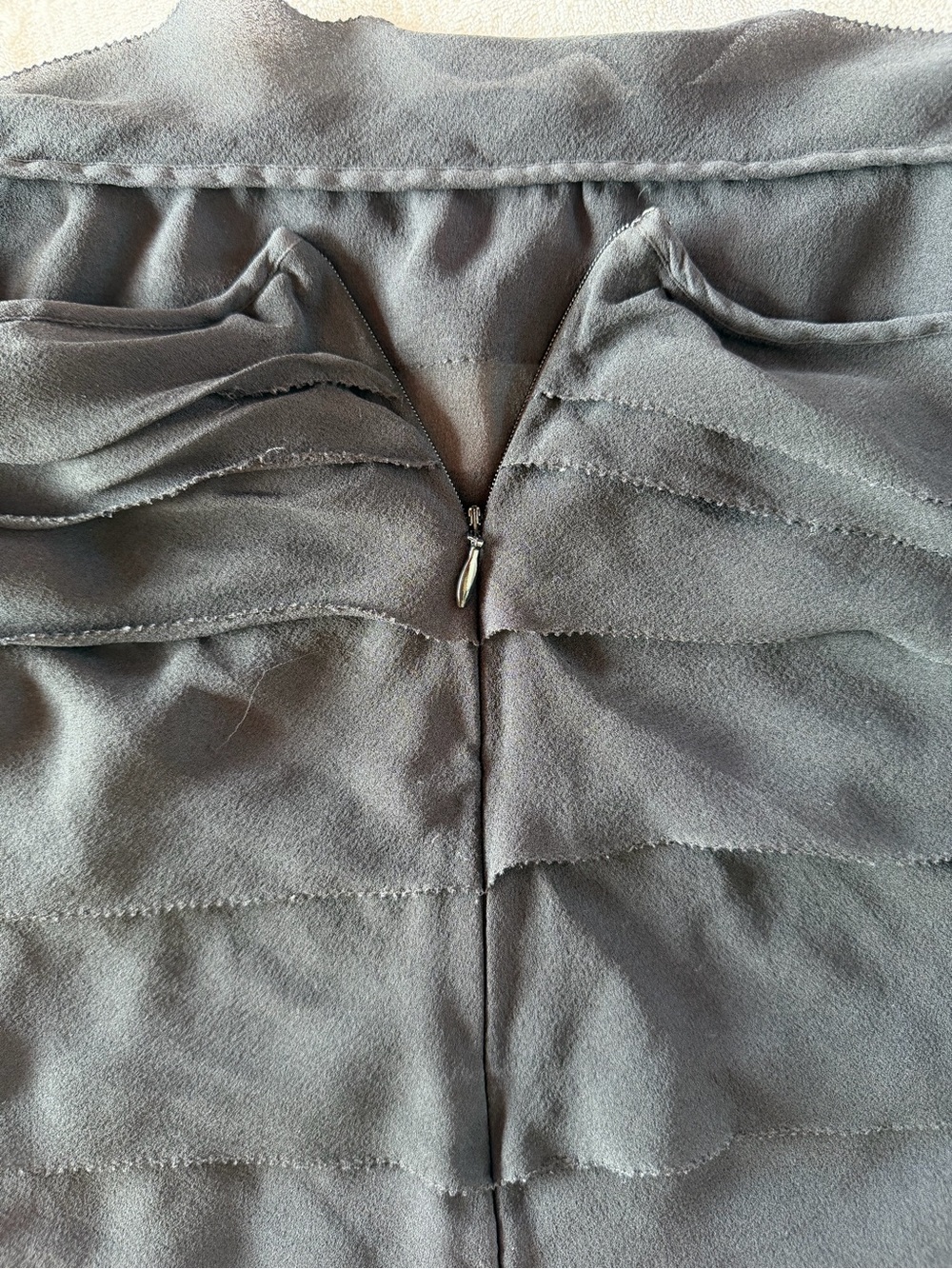 Dkny Black Layered Ruffle Camisole Size 10 - Picture 6 of 7